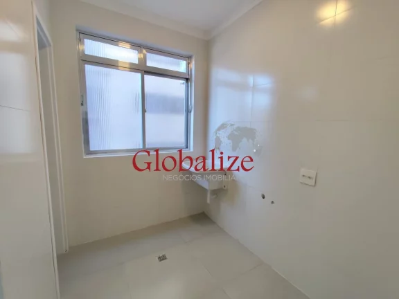 Imagem Apartamento à venda com 90m², 2 quartos, dependência, vaga demarcada por R$480.000,00 no Campo Grande em Santos