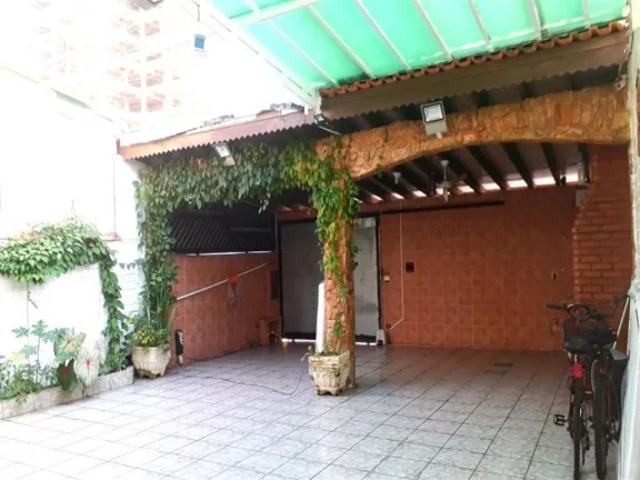 Imagem Sobrado com 4 dormitórios à venda, 216 m² por R$ 750.000,00 - Caiçara - Praia Grande/SP