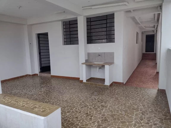 Imagem CASA 280M² 3 QUARTOS E 1 SUITE PROXIMO A GENERAL CARNEIRO