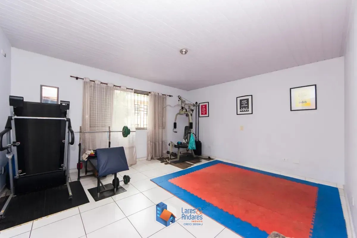 Imagem Casa para venda em Ipiranga com 4 quartos, sendo 1 suíte, 196m²