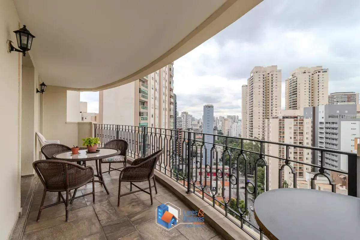 Imagem Apartamento para venda em Campo Belo com 3 quartos, sendo 3 suítes, 237m²
