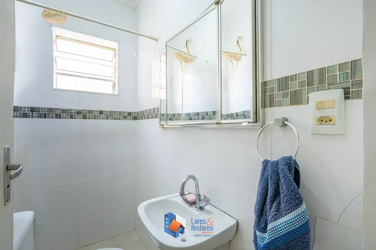 Imagem Casa para venda em Jardim das Palmas com 3 quartos, 168m²