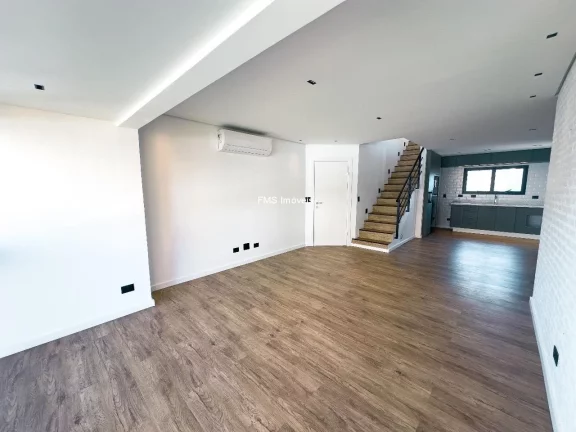 Foto do imóvel Vende-se Cobertura na Vila Andrade, com 3 Quartos sendo 1 Suíte, 4 Banheiros, 3 Vagas.