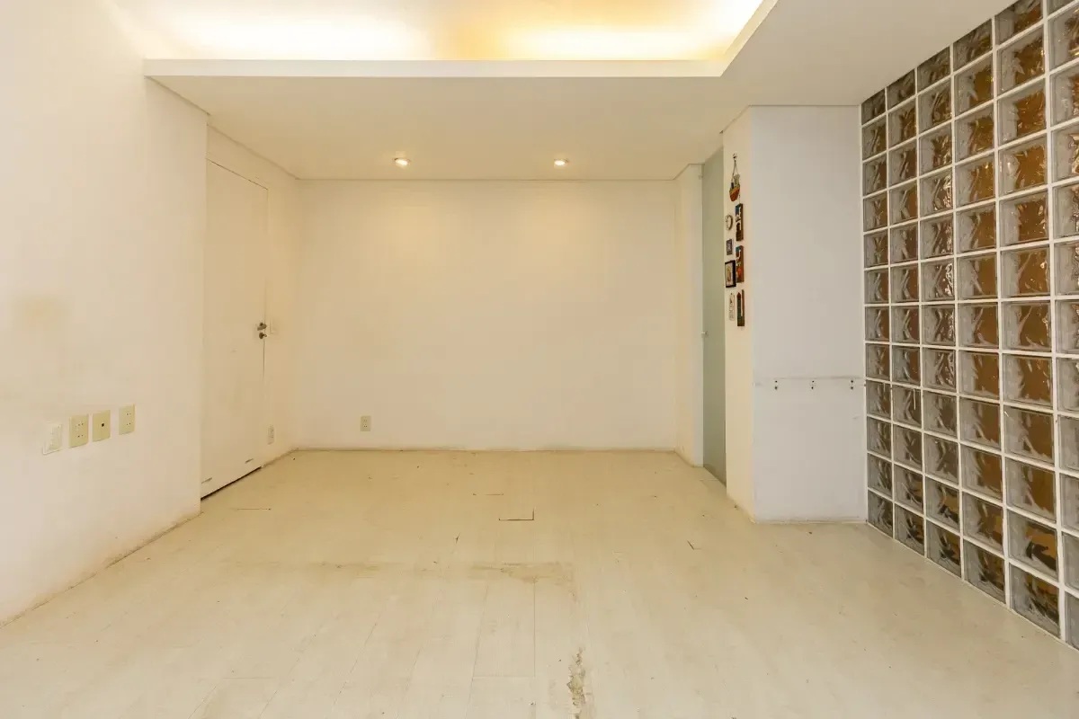Imagem Casa com 5 Quartos à Venda, 300 m² em Continental - Osasco