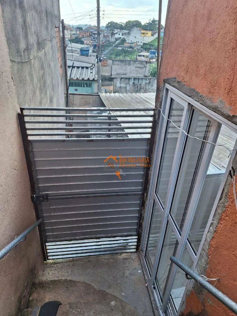 Imagem Casa com 4 dormitórios à venda, 140 m² por R$ 320.000,00 - Jardim dos Pimentas - Guarulhos/SP