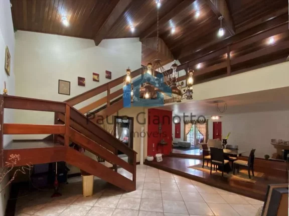 Imagem Casa - venda / Locação na Fazendinha Granja Viana
