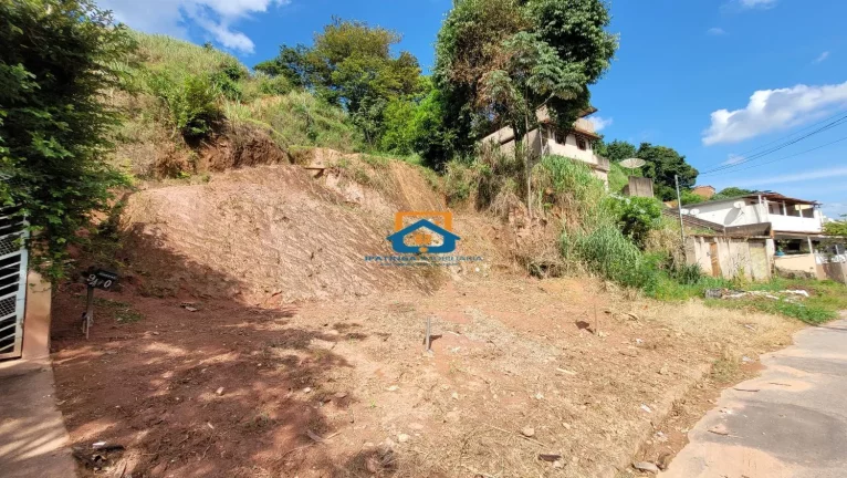 Imagem Lote de 1.125m² a venda no bairro Caravelas.