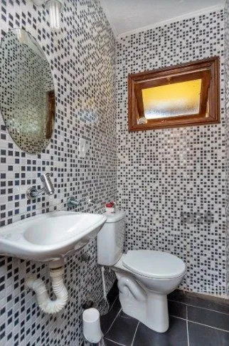 Imagem Casa no Bairro Vila Assunção com 4 dormitórios sendo 1 suíte e vista para o Guaíba