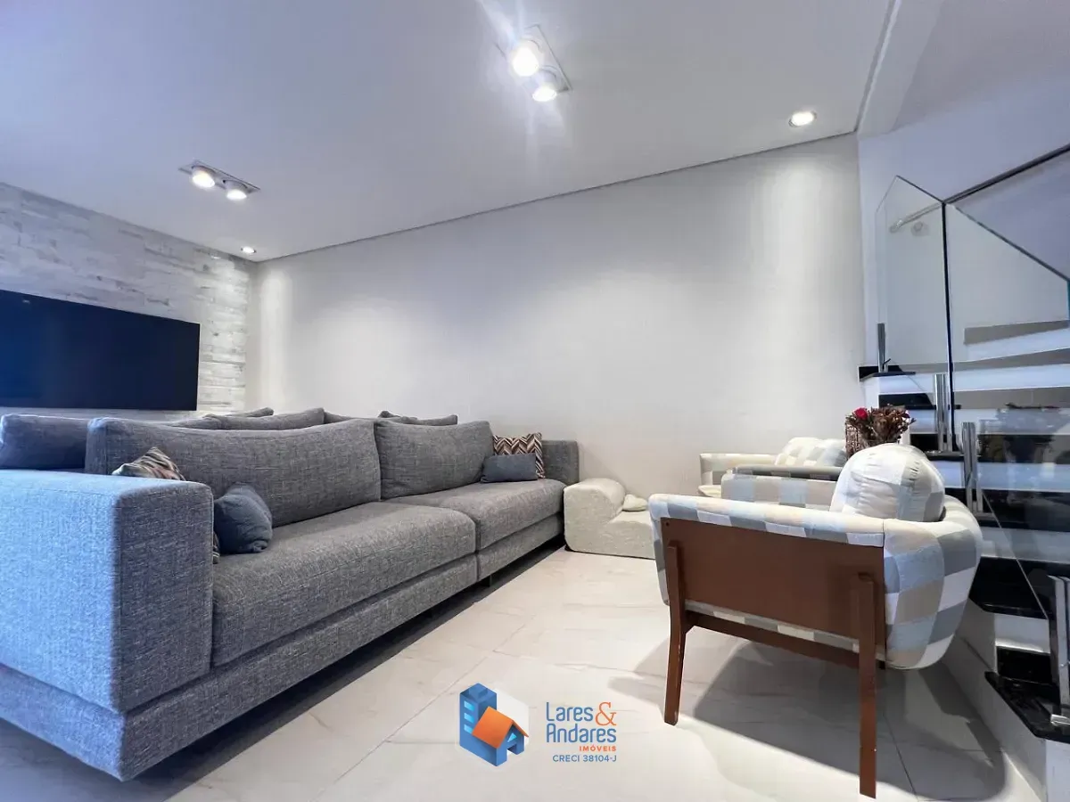 Imagem Casa em condomínio para venda em Jardim Londrina com 3 quartos, sendo 3 suítes, 229m²