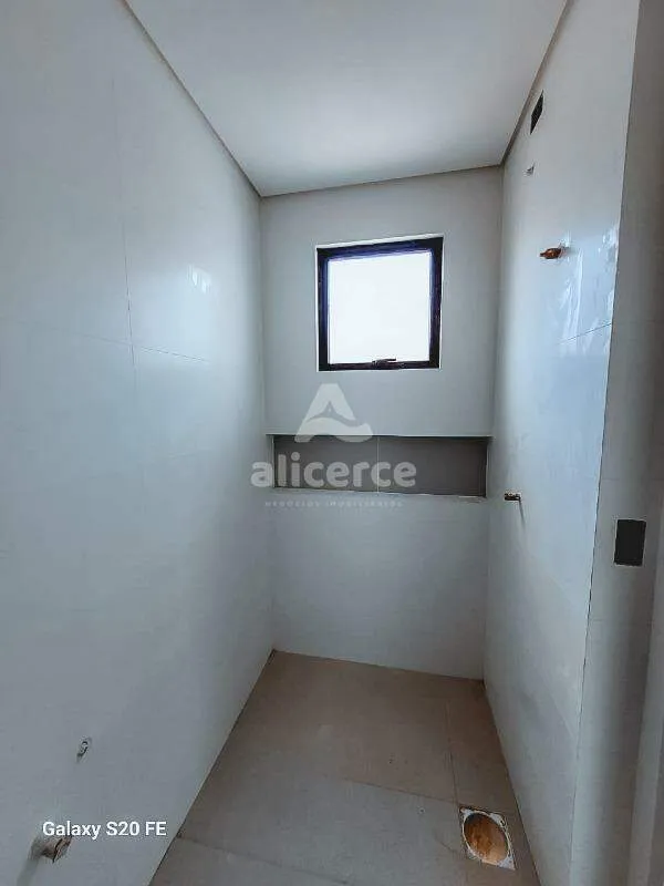 Imagem Seu novo lar no Nova Palhoça: 3 quartos, sacada c/ churrasqueira e área de lazer incrível!
