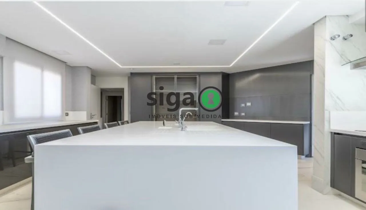Imagem Cobertura duplex com 440m², 4 quartos sendo 2 suites, 4 vagas Sem Mobilia, Campo Belo