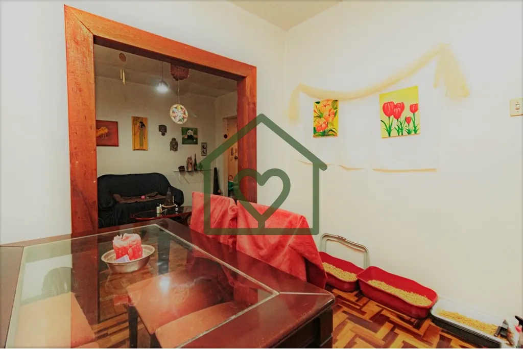 Imagem **Apartamento com 3 dormitórios à Venda em Porto Alegre - Excelente Preço!** Você está em busca...