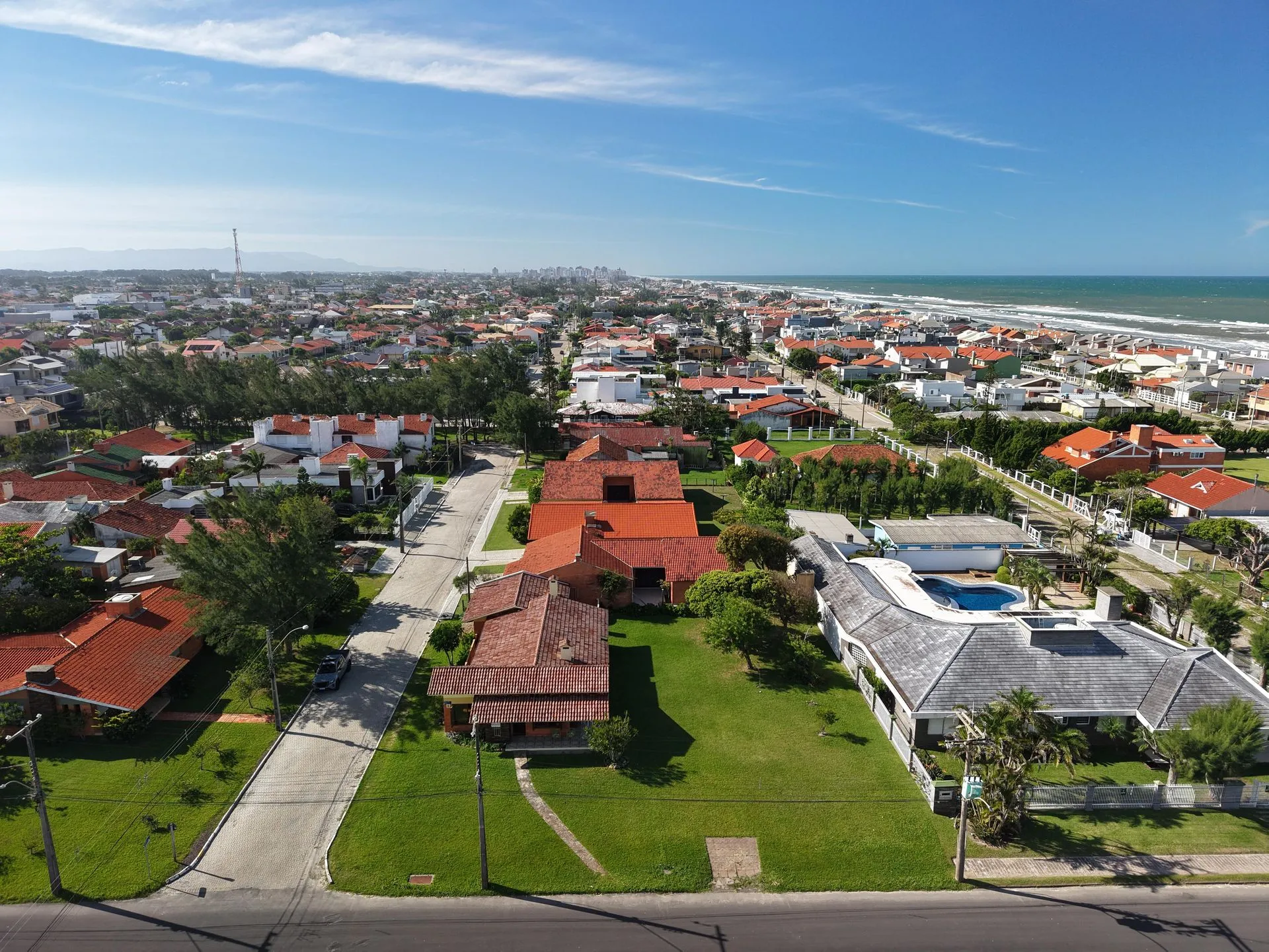 Imagem Casa à venda em Xangri-lá, Centro, com 4 quartos, 900m2