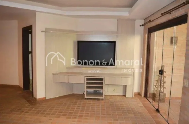 Imagem Casa a venda chapadao, projetada por arquiteta, espaço, aconchego e cara de casa de fazenda
Em fren...