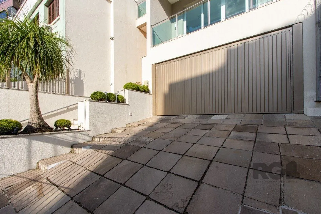 Imagem Casa com 5 suites com area privativa 714,00