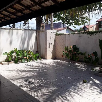 Imagem Casa para Venda em Peruíbe, Jardim Mar-e-Sol, 3 dormitórios, 1 suíte, 2 banheiros, 5 vagas