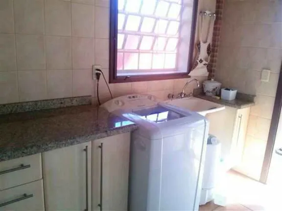 Imagem Casa com 3 Quartos à Venda, 250 m² em Primeira Linha - Criciúma
