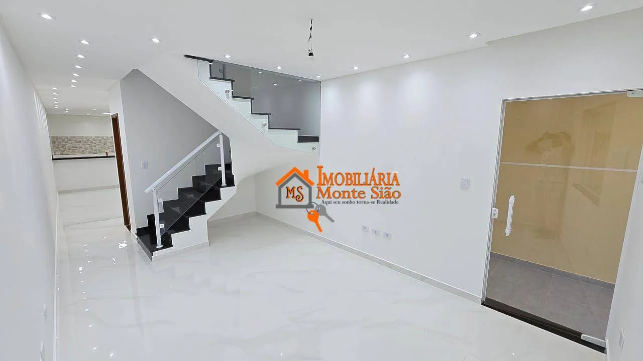 Imagem Sobrado com 3 dormitórios à venda, 141 m² por R$ 830.000,00 - Parque Continental I - Guarulhos/SP
