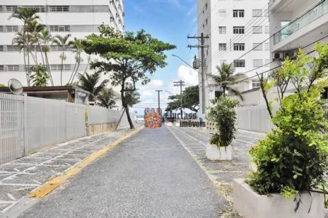 Imagem Apartamento com 3 dormitórios à venda, 120 m² por R$ 750.000,00 - Praia das Pitangueiras - Guarujá/SP
