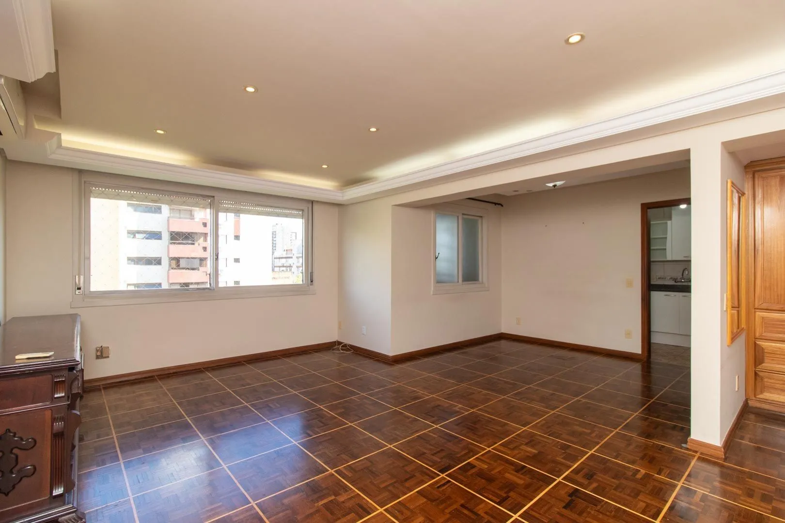 Imagem Apartamento de 03 dormitorios com suite e vaga coberta no bairro Menino Deus