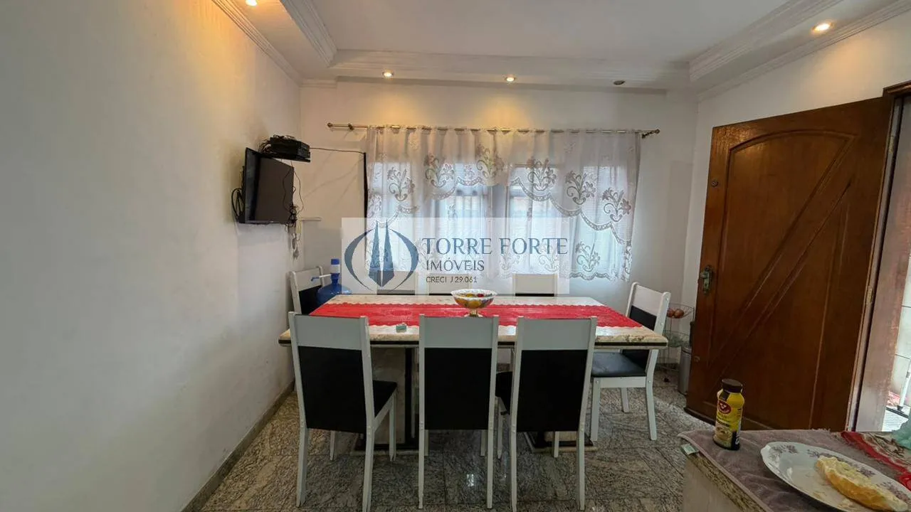 Imagem Linda casa, estilo sobrado, com 4 dormitórios e 4 vagas na Vila Alpina
