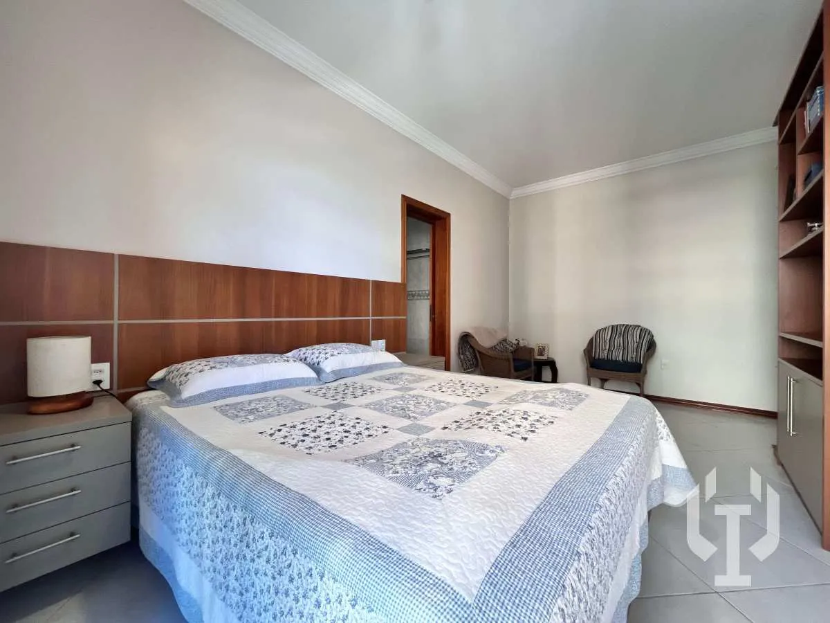Imagem Apartamento Frente Mar Mobiliado Pronto Para Morar em Meia Praia