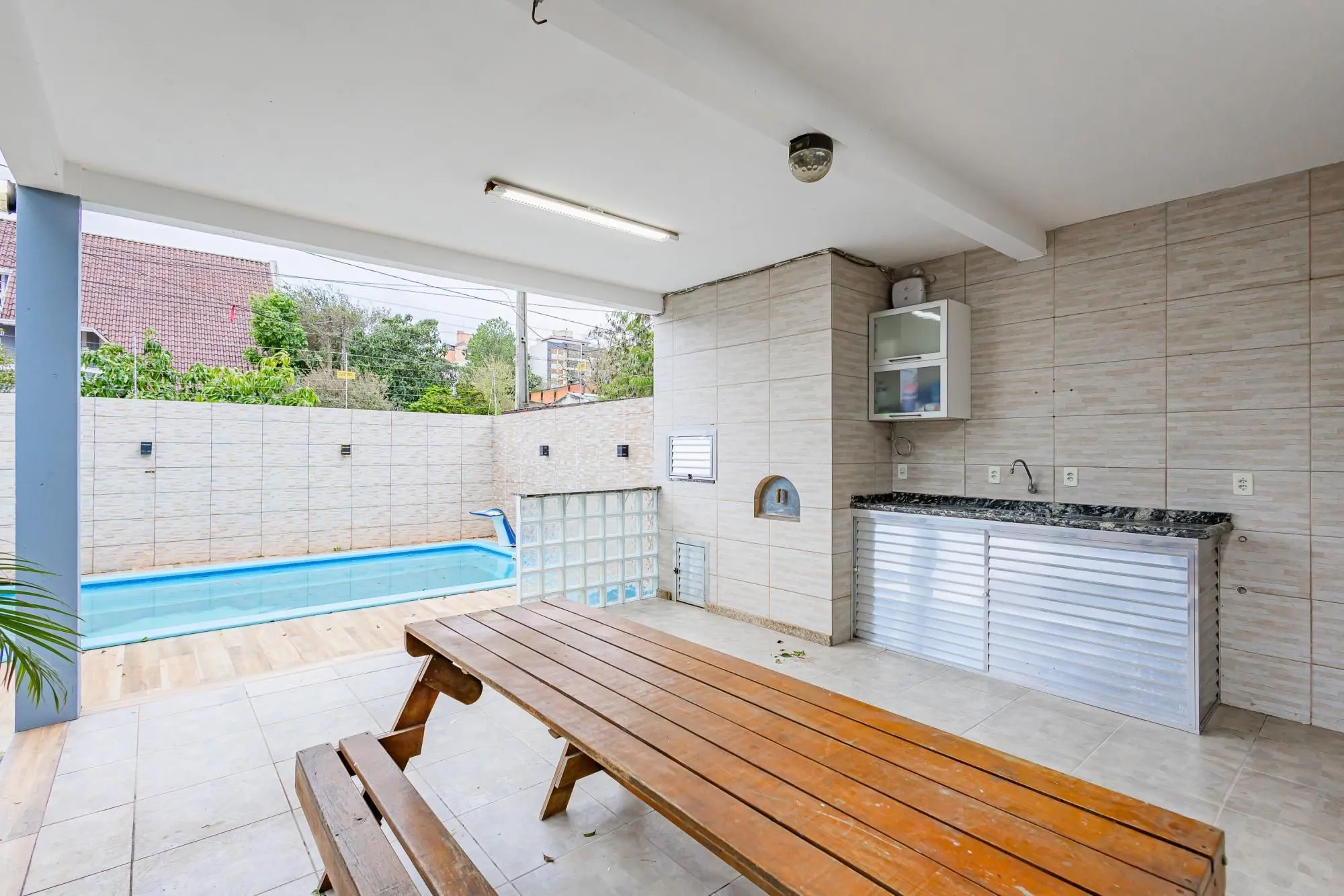 Imagem Casa 4 quartos/suite/banheira/piscina/Canoas