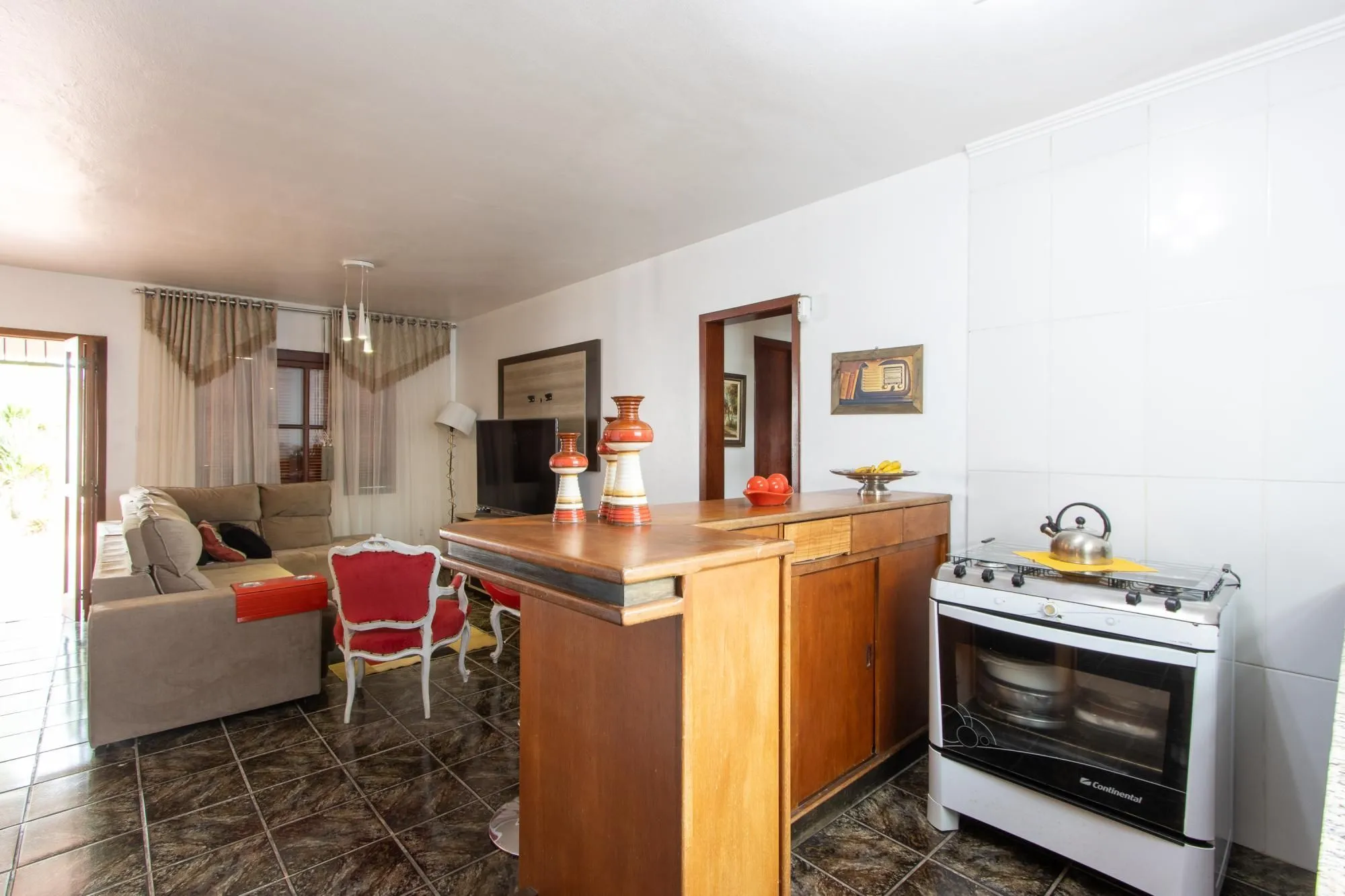 Imagem Casa em Vila Nova, Porto Alegre! Com 160m² de área privativa e um total de 899m²