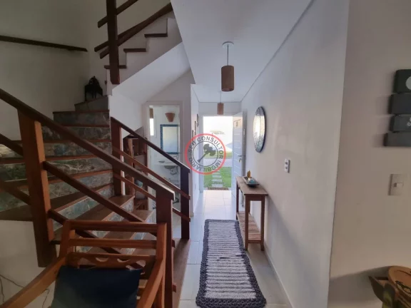 Imagem ESCRITURA DEFINITIVA, CASA A VENDA COM 3 SUÍTES,TODA MOBILIADA EM CONDOMINIO COM PISCINA, SALÃO DE FESTAS PERTO DE TODO COMÉRCIO