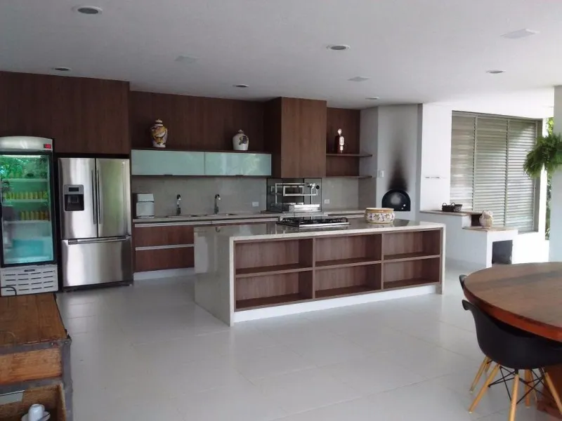 Imagem Imóvel de Luxo em Condomínio Morada do Sol - 8 quartos, 8 suítes, 3 salas, 12 banheiros, 6 vagas, 1.400m² - Vinhedo-SP