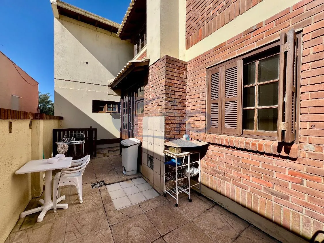 Imagem Casa a venda com 4 dormitorios na Guarita em Torres/RS