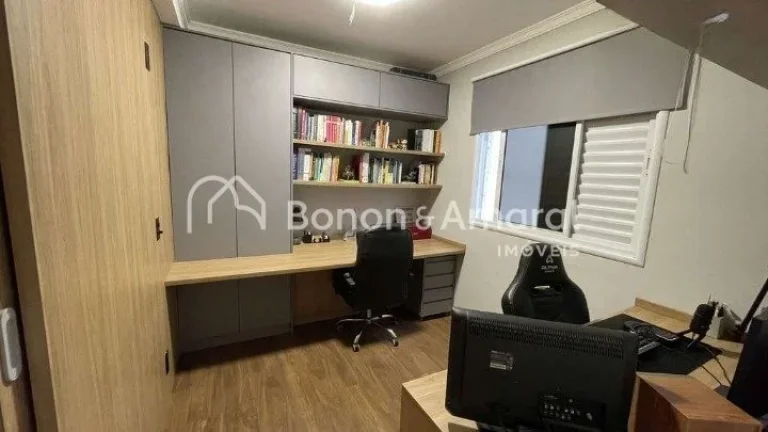 Imagem Este amplo apartamento em andar alto oferece excelente ventilação e uma vista livre para a cidade....