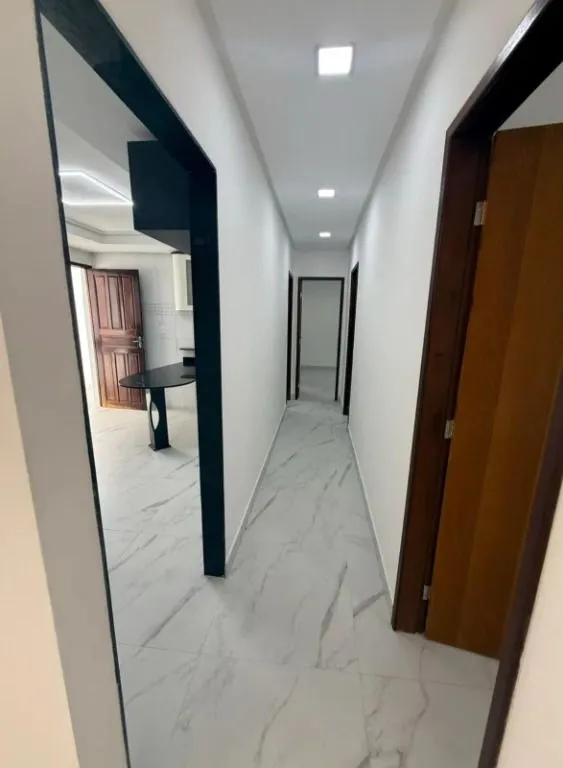Imagem Casa com Piscina à Venda nos Bancários - Conforto e Lazer para sua Família