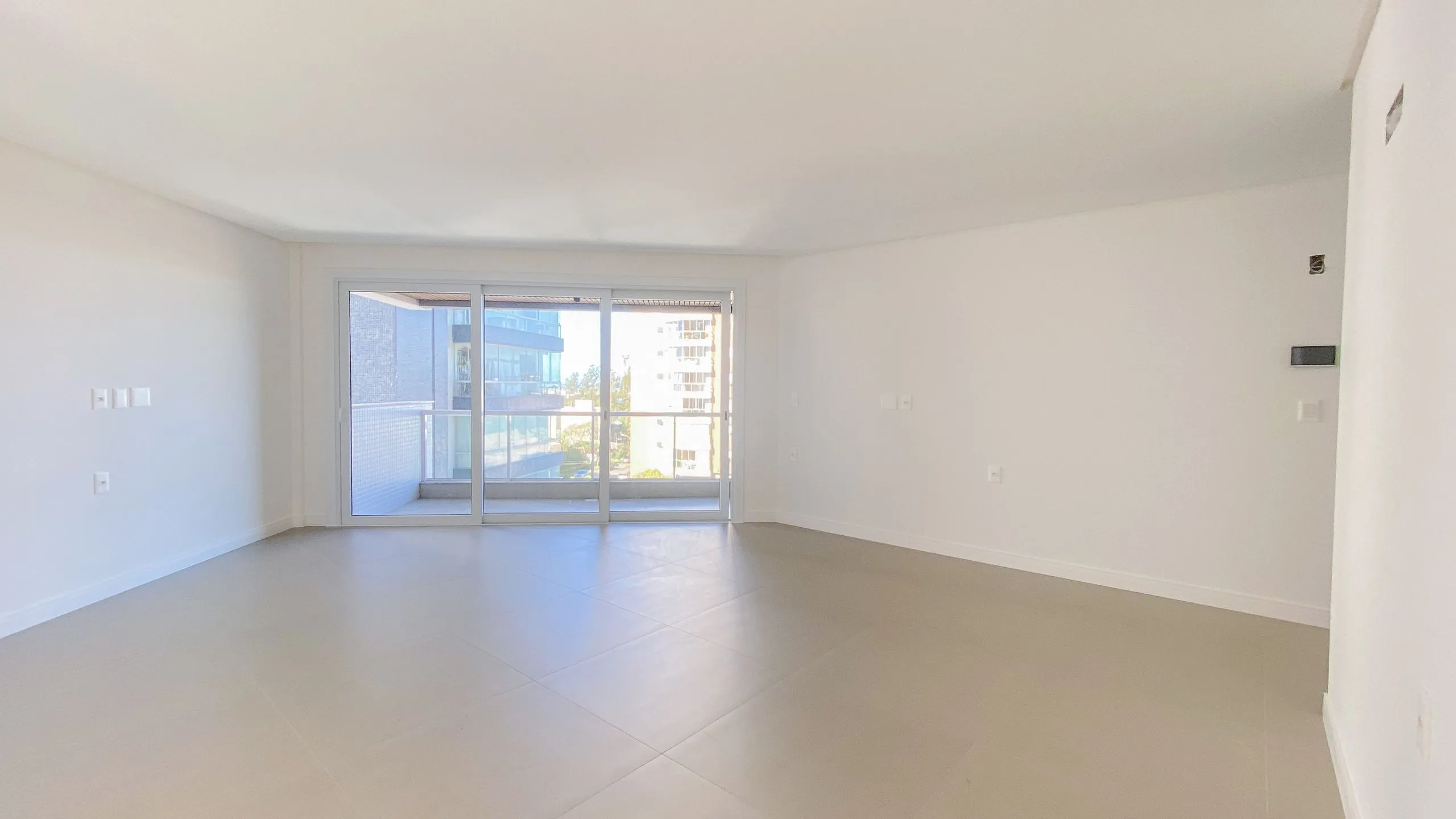 Imagem Apartamento à venda em Torres, Predial, com 2 quartos, 100.44m2