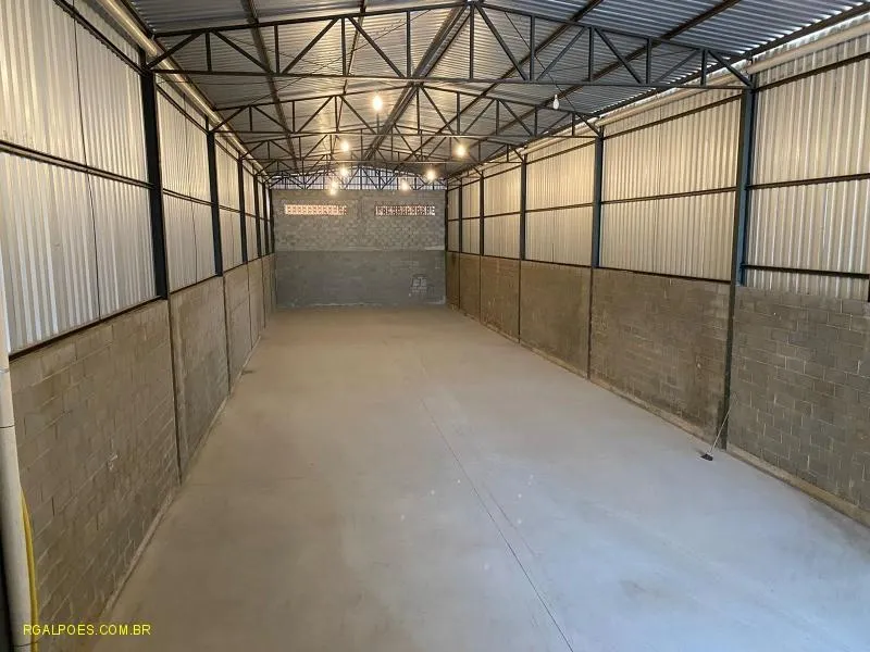 Imagem Galpão para Locação em DUQUE DE CAXIAS, Sarapuí, 1 banheiro