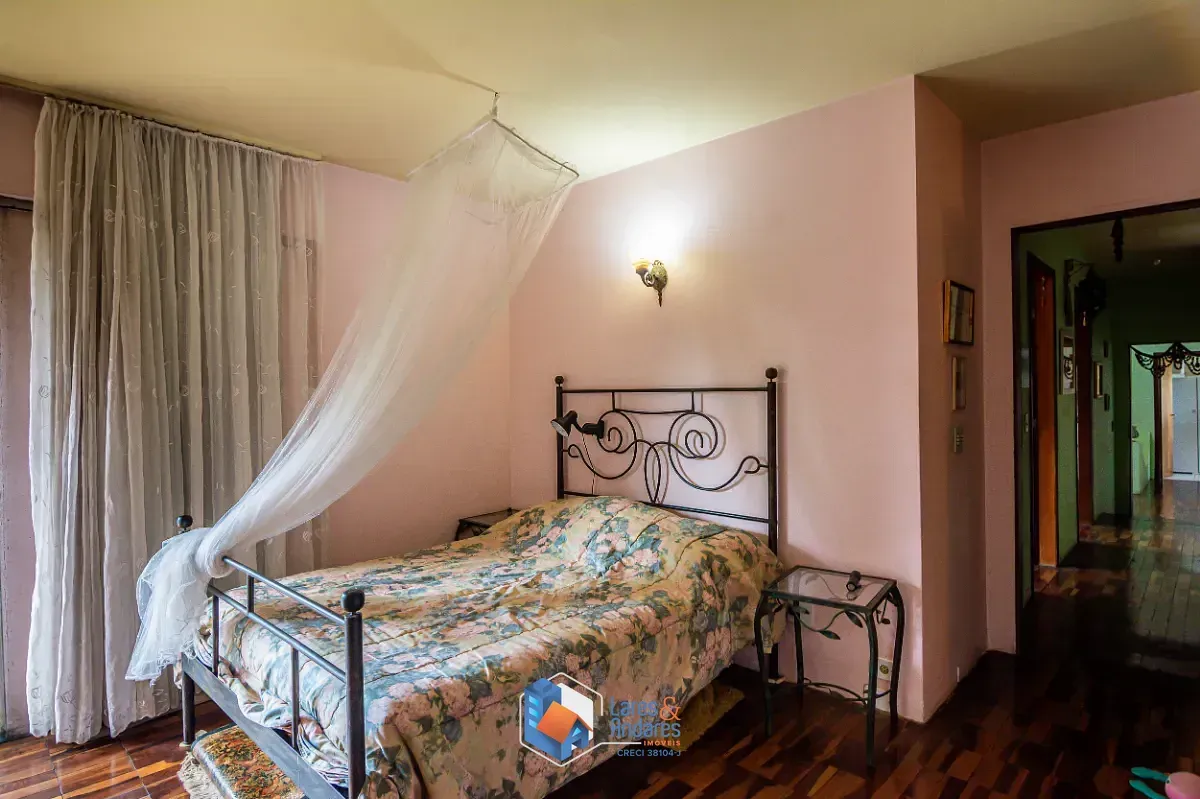 Imagem Casa para venda em Jardim Leonor com 4 quartos, 277m²