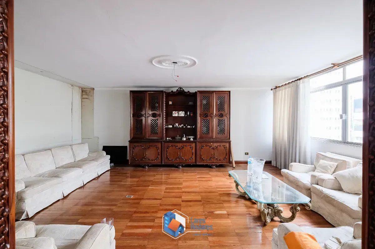 Imagem Cobertura para venda em Jardim Paulista com 4 quartos, sendo 2 suítes, 600m²