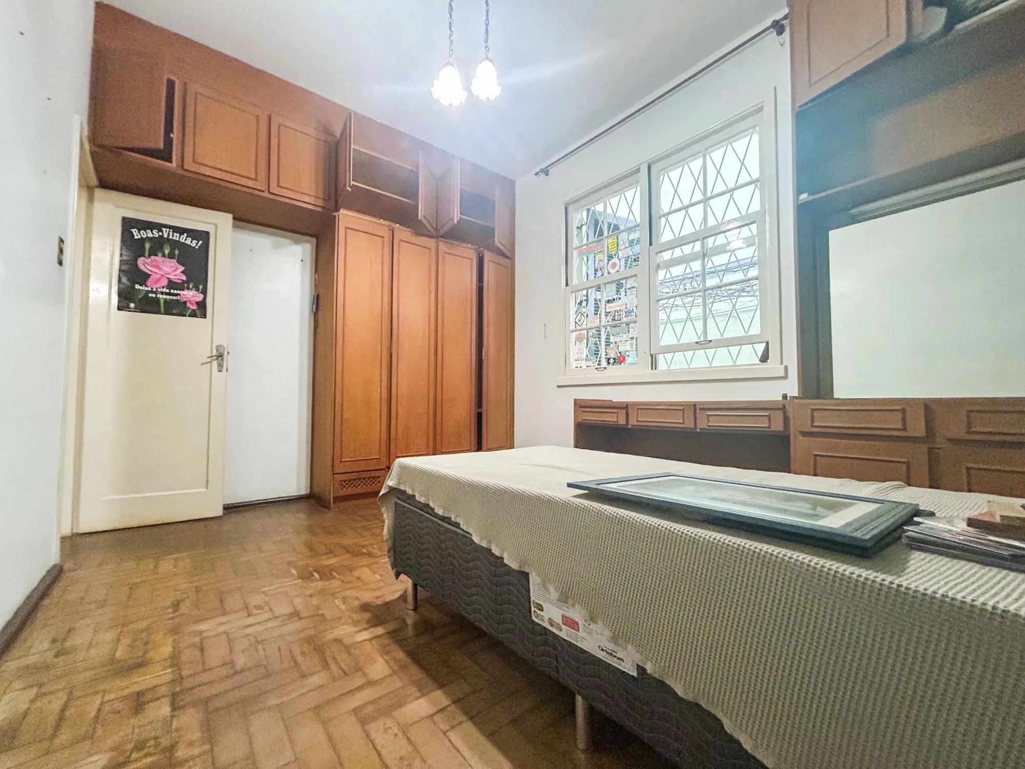 Imagem Casa Residencial com 3 Quartos, sendo 1 suíte e 3 Banheiros, no Bairro Santa Teresa em Porto Alegre, RS