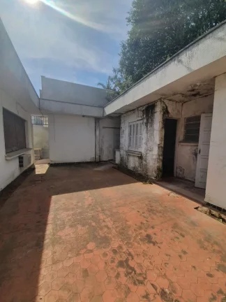 Imagem Casa para venda no bairro Três Figueiras em Porto Alegre