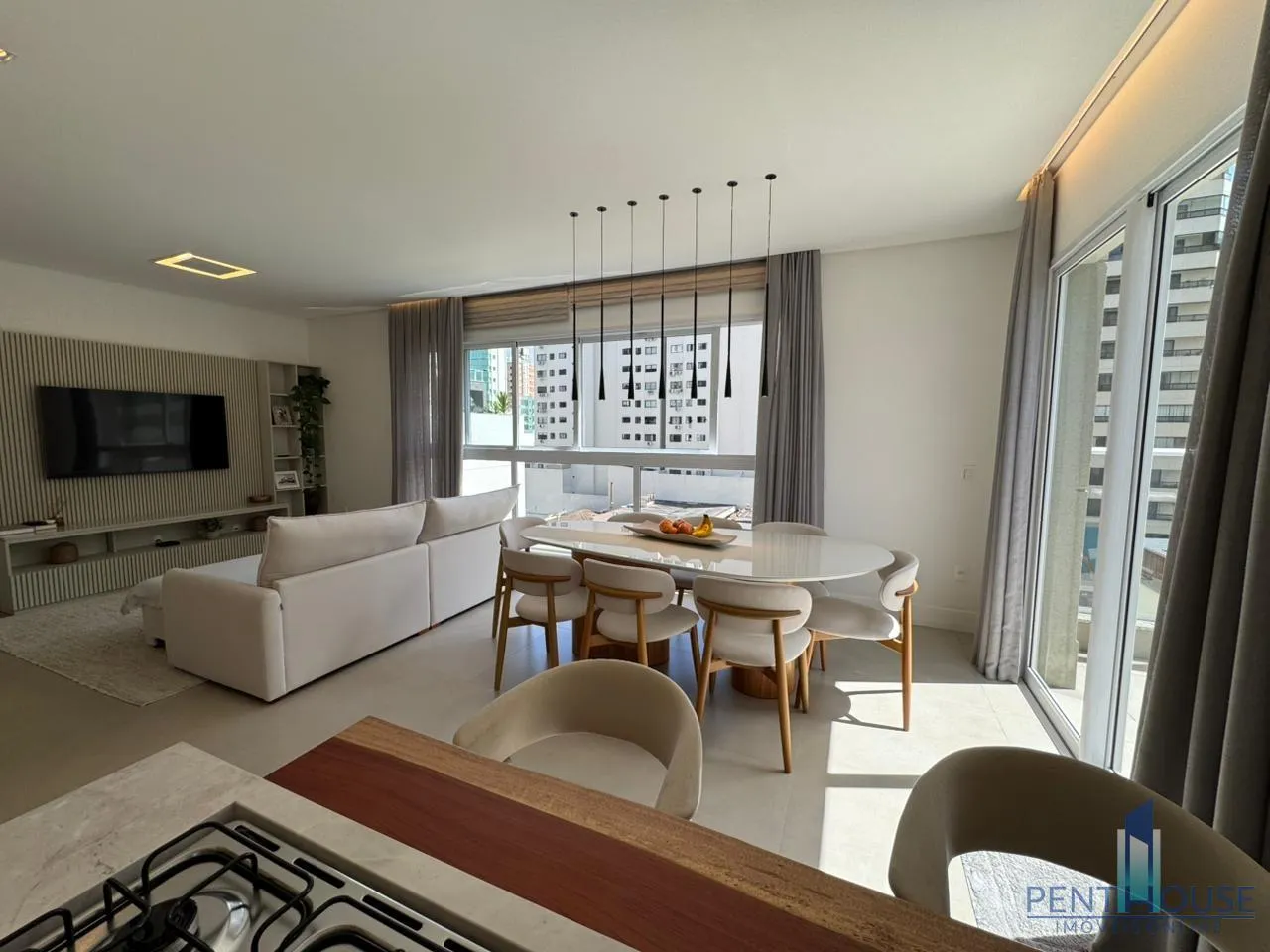 Imagem Apartamento com Terraço para Venda em Balneário Camboriú, CENTRO, 3 dormitórios, 3 suítes, 3 banheiros, 3 vagas