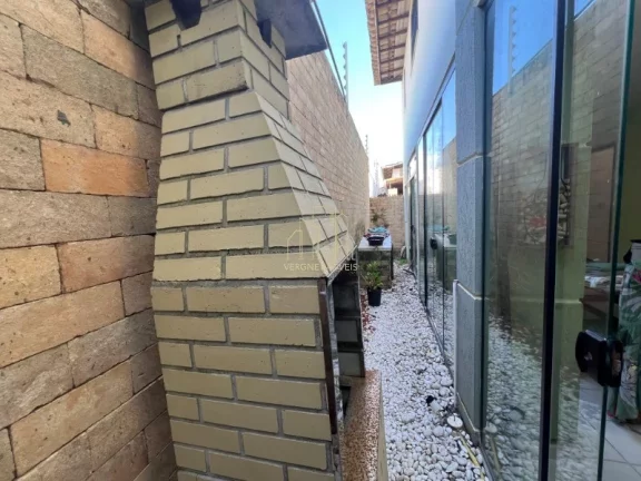 Imagem Casa de 3 quartos em condomínio em Stella Maris, Salvador-BA, com 160m² e 2 vagas de garagem.