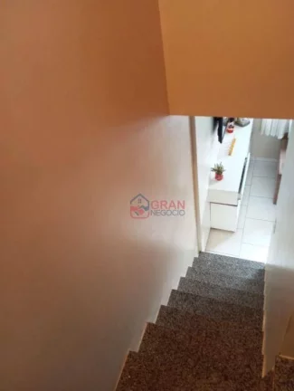 Imagem Sobrado à venda no bairro Gralha Azul Fazenda Rio Grande