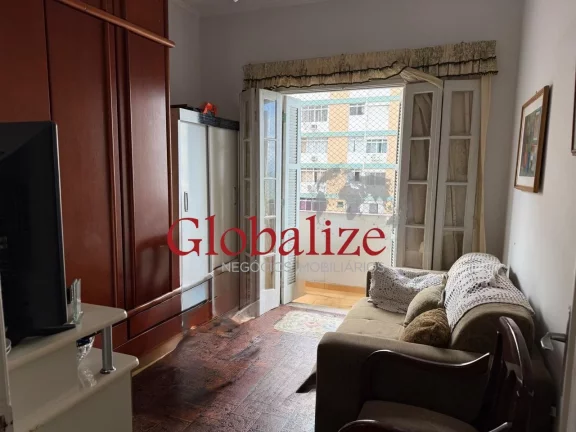 Imagem Apartamento 2 dormitórios, frente mar, sacada no bairro Boqueirão em Santos por R$ 370.000,00