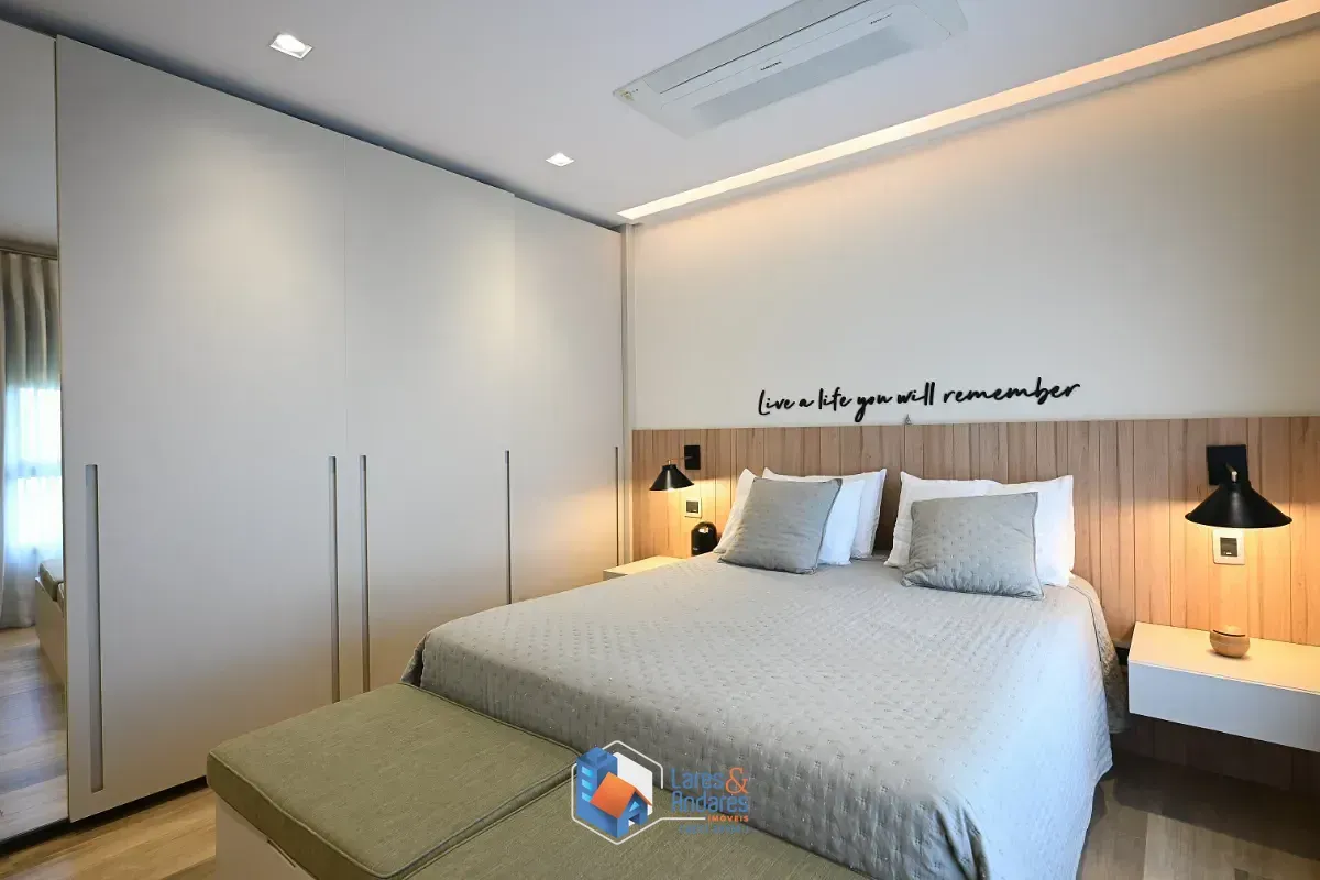 Imagem Apartamento para venda em Campo Belo com 4 quartos, sendo 3 suítes, 186m²