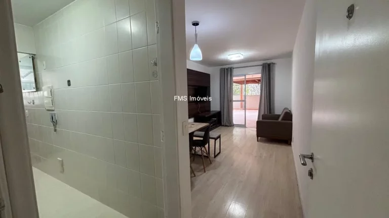 Imagem Apartamento para locação na Consolação: 3 quartos, 1 sala, 1 banheiro, 1 vaga de garagem, 128m². Confira!