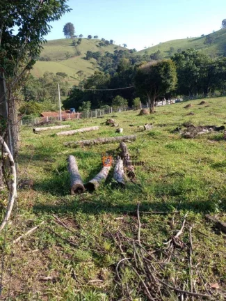 Imagem Chácara com 3 dormitórios à venda, 5000 m² por R$ 490.000 - Cambuí - Cambuí/MG