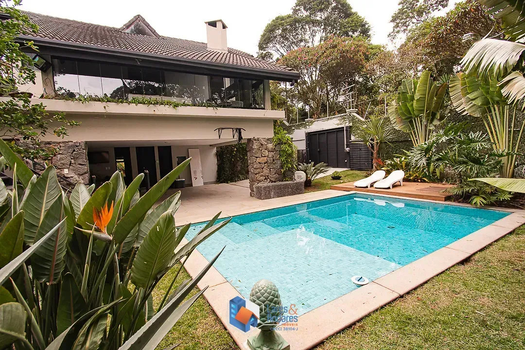 Foto do imóvel Sobrado para venda em Jardim Virginia Bianca com 4 quartos, sendo 3 suítes, 312m² em Rua Vieira de Melo