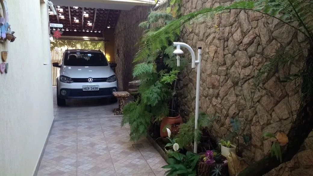 Foto do imóvel Casa à venda 3 Quartos, 1 Suite, 2 Vagas, 179.2M², São Benedito, Pindamonhangaba - SP