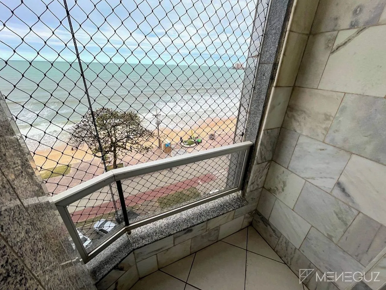 Imagem Apto frente mar 3 quartos a venda de frente total para a Praia do morro em Guarapari