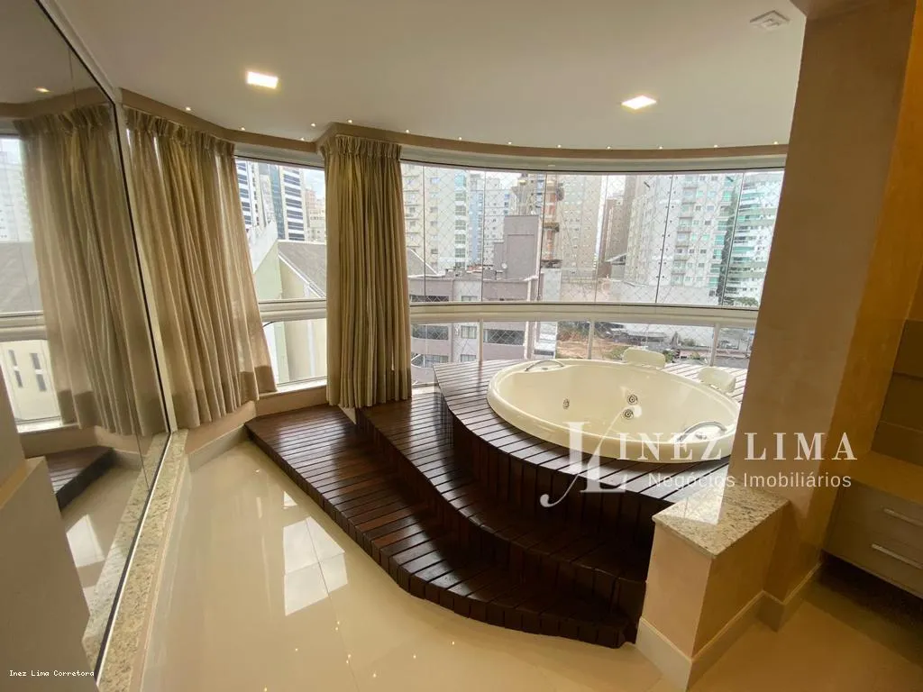 Imagem Apartamento Quadra Mar para Venda em Itapema, meia praia, 3 dormitórios, 3 suítes, 4 banheiros, 2 vagas